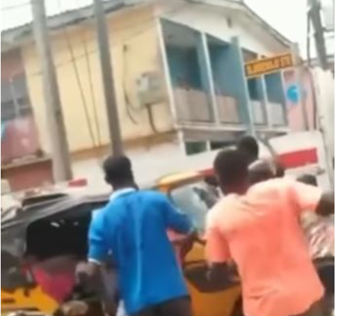 Man Narrowly Beaten To Death For Complaining That Muslims Blocked Road To Pray (VIDEO)