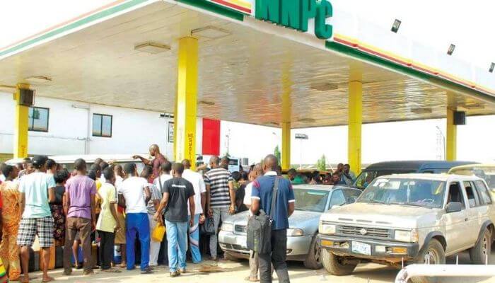 Tougher Days Ahead As World Bank Tells FG To Hike Fuel Cost, Reveals New Price