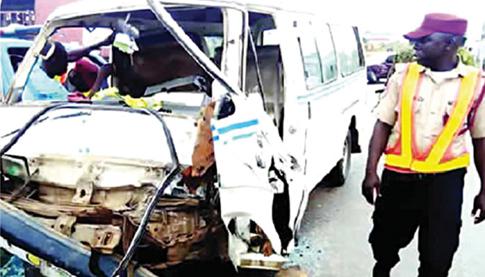 Lagos-Ibadan Highway Crash,13 Injured