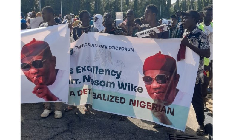 BREAKING: Protest Rocks Abuja Over Wike Resignation Push (PHOTOS)