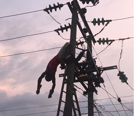 JUST IN: BEDC Speaks After It Suddenly Restored Power That Electrocuted Its Alleged Staff