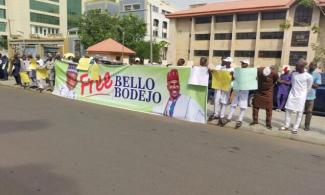 Miyetti Allah Members Storm Federal High Court In Abuja, Demand President's  Release | Sahara Reporters