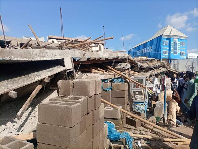 Breaking: Workers Trapped As Building Collapses in Kano 