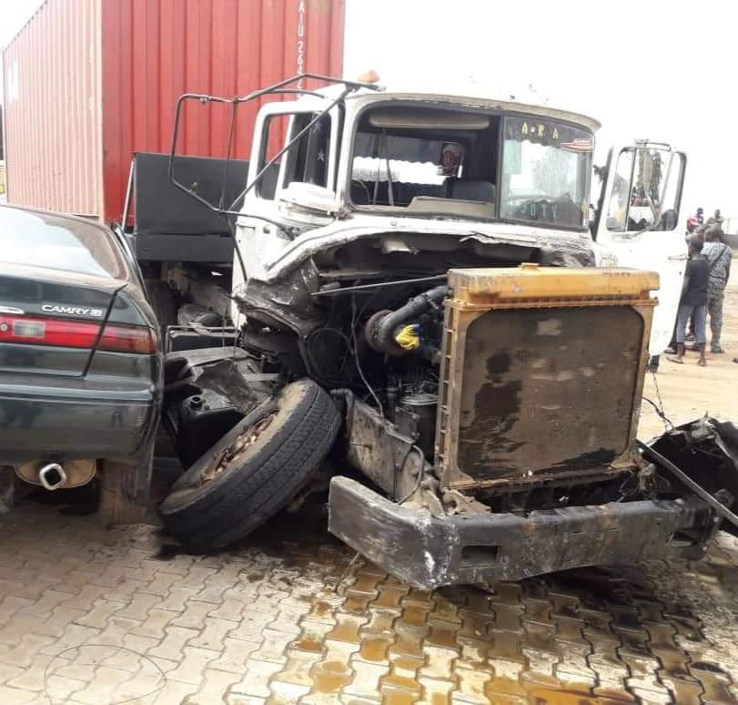 Truck crushes two soldiers and woman to death in Lagos