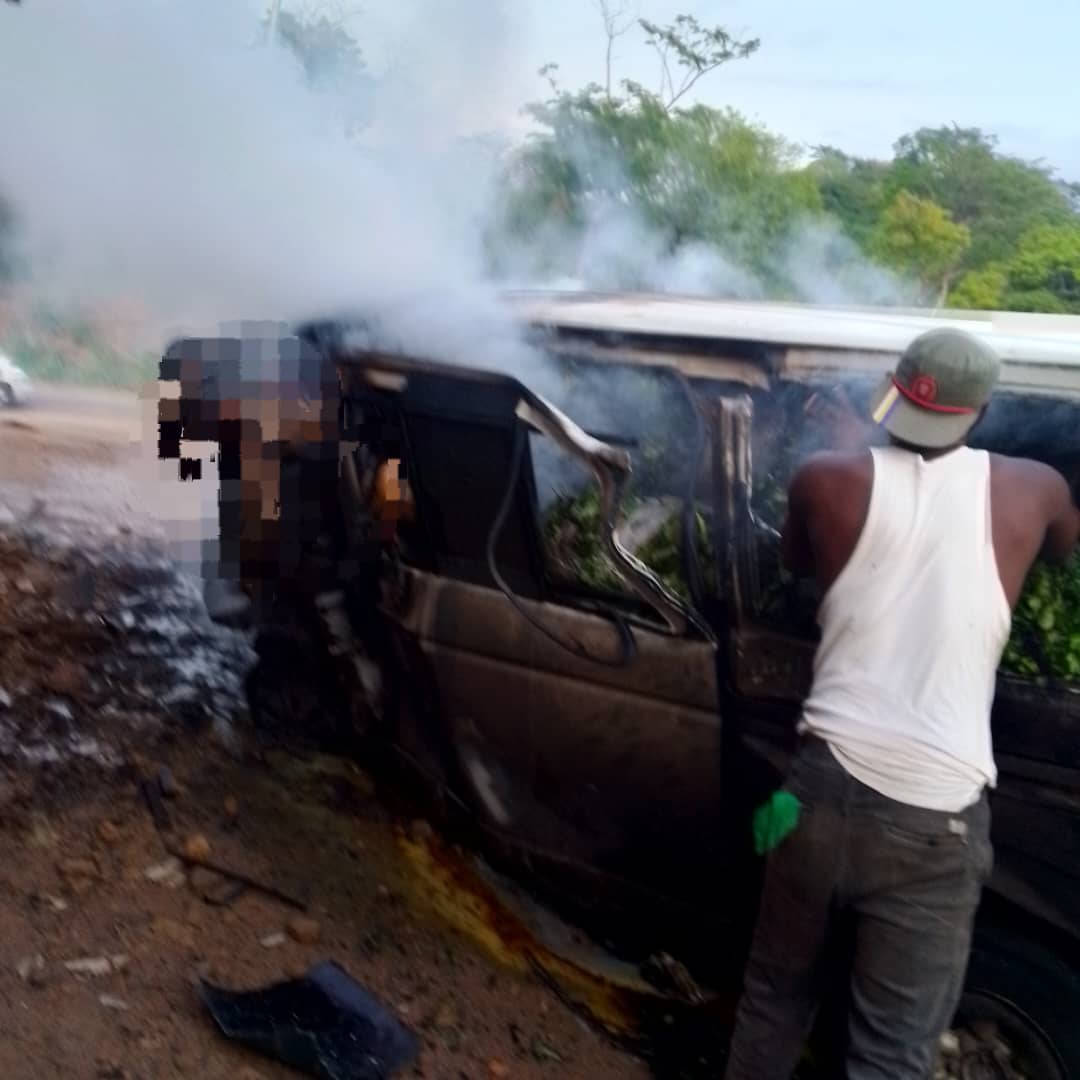 16 Passengers Burnt Beyond Recognition In Fatal Accident (PHOTOS)