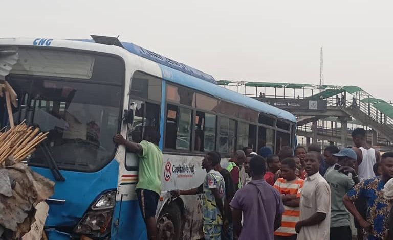 BREAKING: Truck Smashes BRT Loading Passengers, Many People Affected (PHOTO)