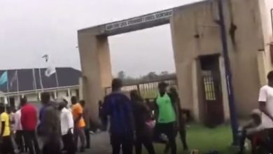 BREAKING: Tension In Rivers As Angry Youths Block Secretariat, Pro-Wike Chairman Flees (VIDEO)